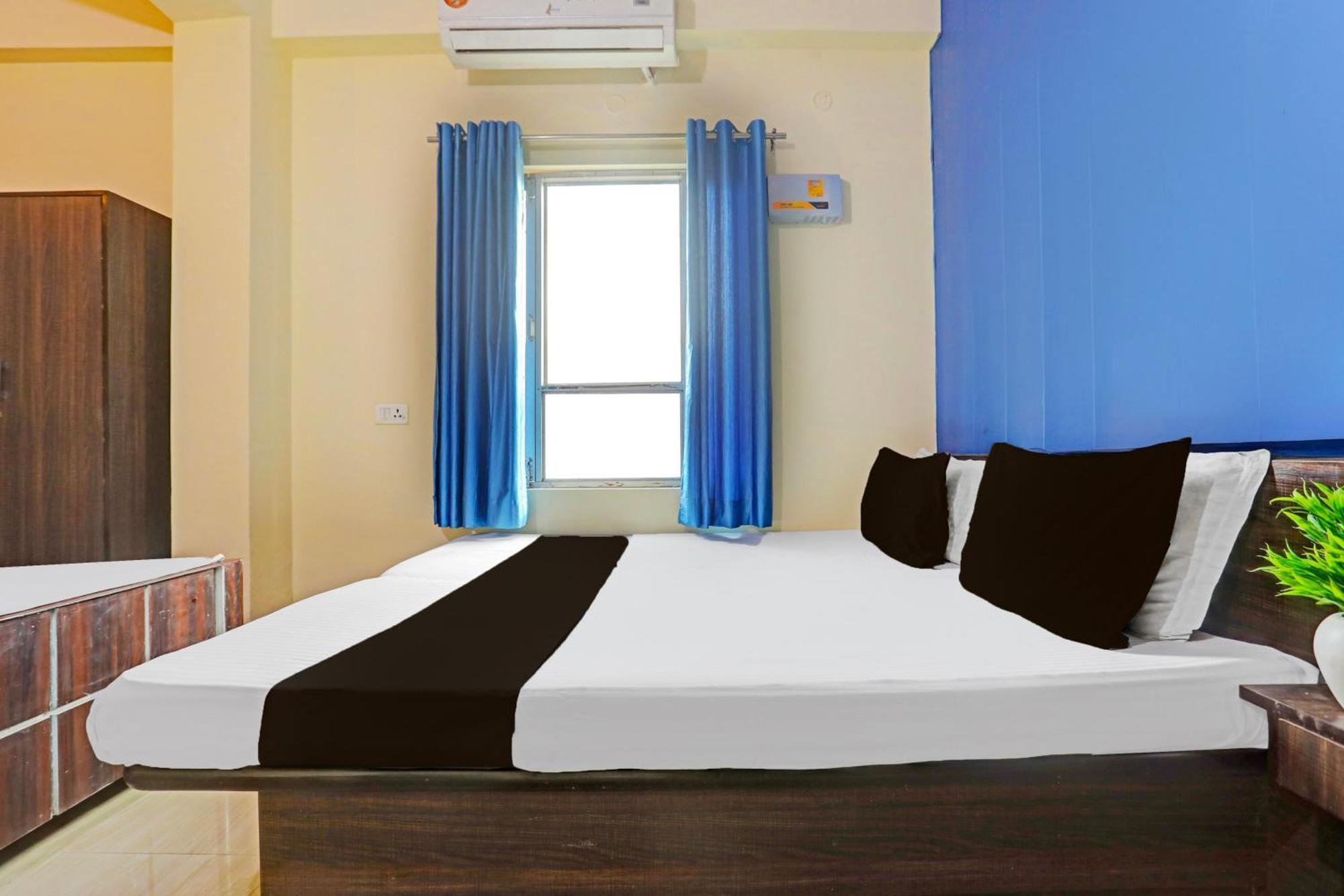 Hotel O Arvi Guest House Varanasi Esterno foto