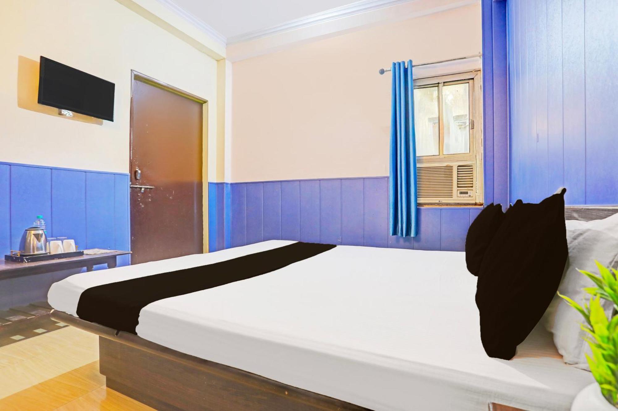 Hotel O Arvi Guest House Varanasi Esterno foto
