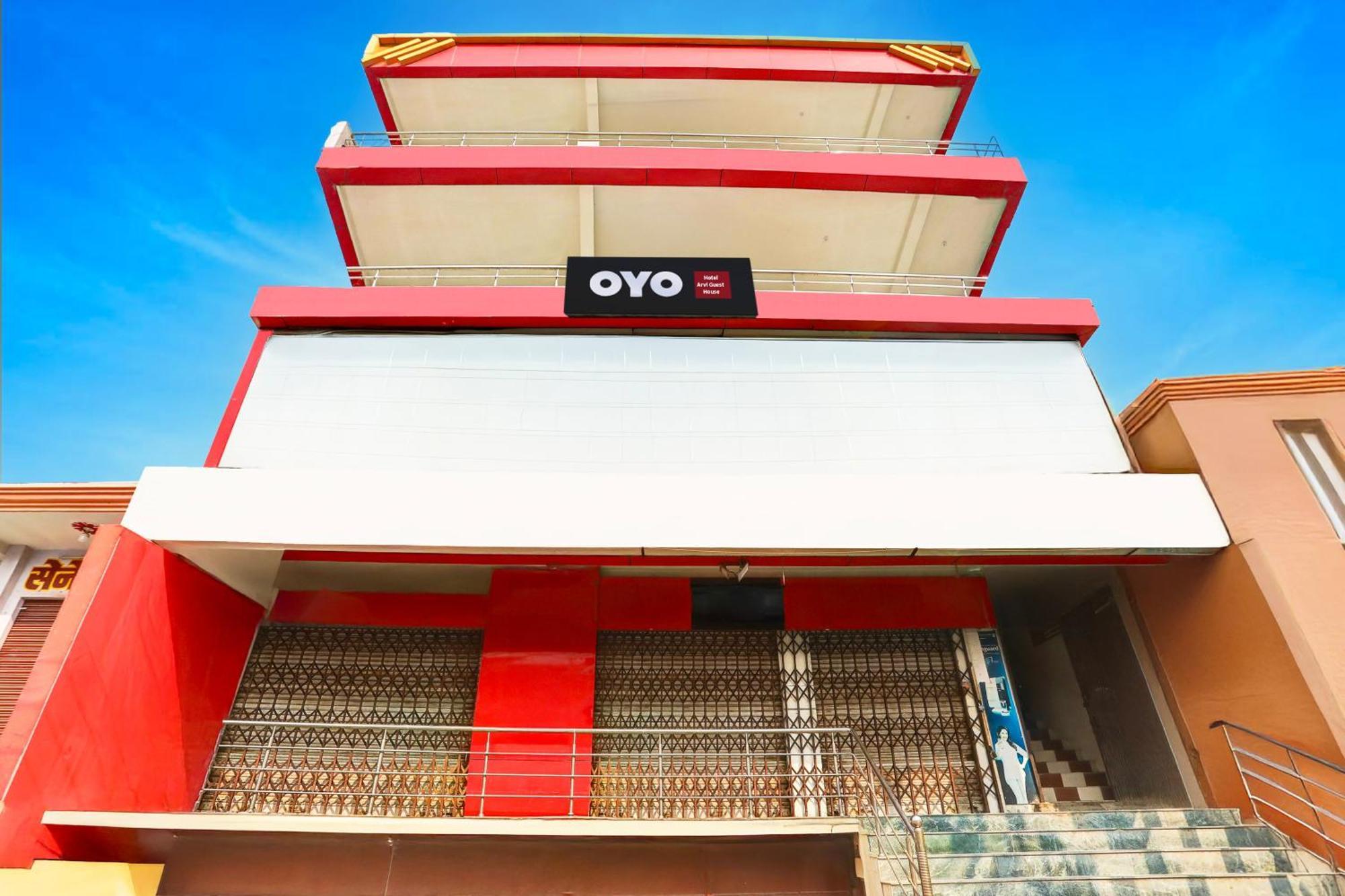 Hotel O Arvi Guest House Varanasi Esterno foto